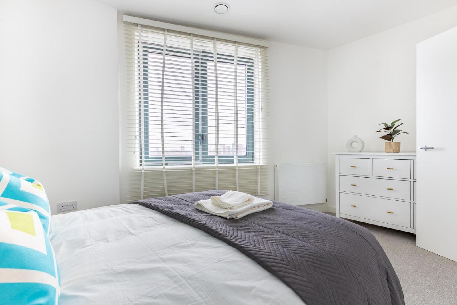 Modern 2Bd Flat In Canary Wharf With City And River Views London Exterior photo
